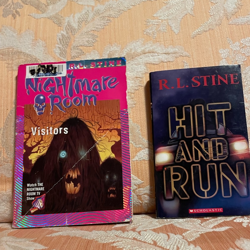 Vintage R. L. Stine Paperback 1992 2001 Scholastic Parachute Press Kidz Horror